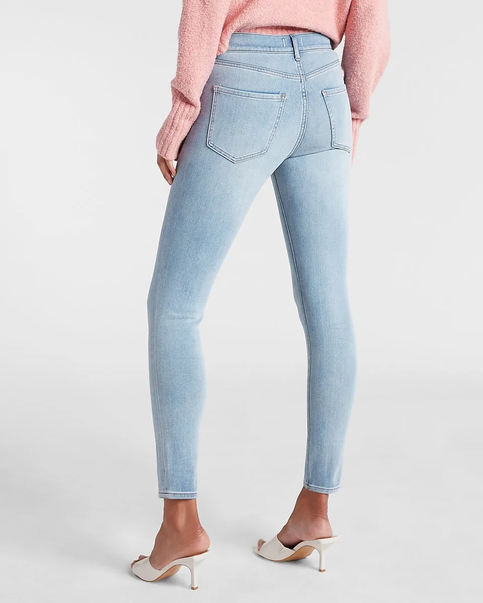 Mid Rise Extra Supersoft Light Wash Skinny Jeans in Light Wash