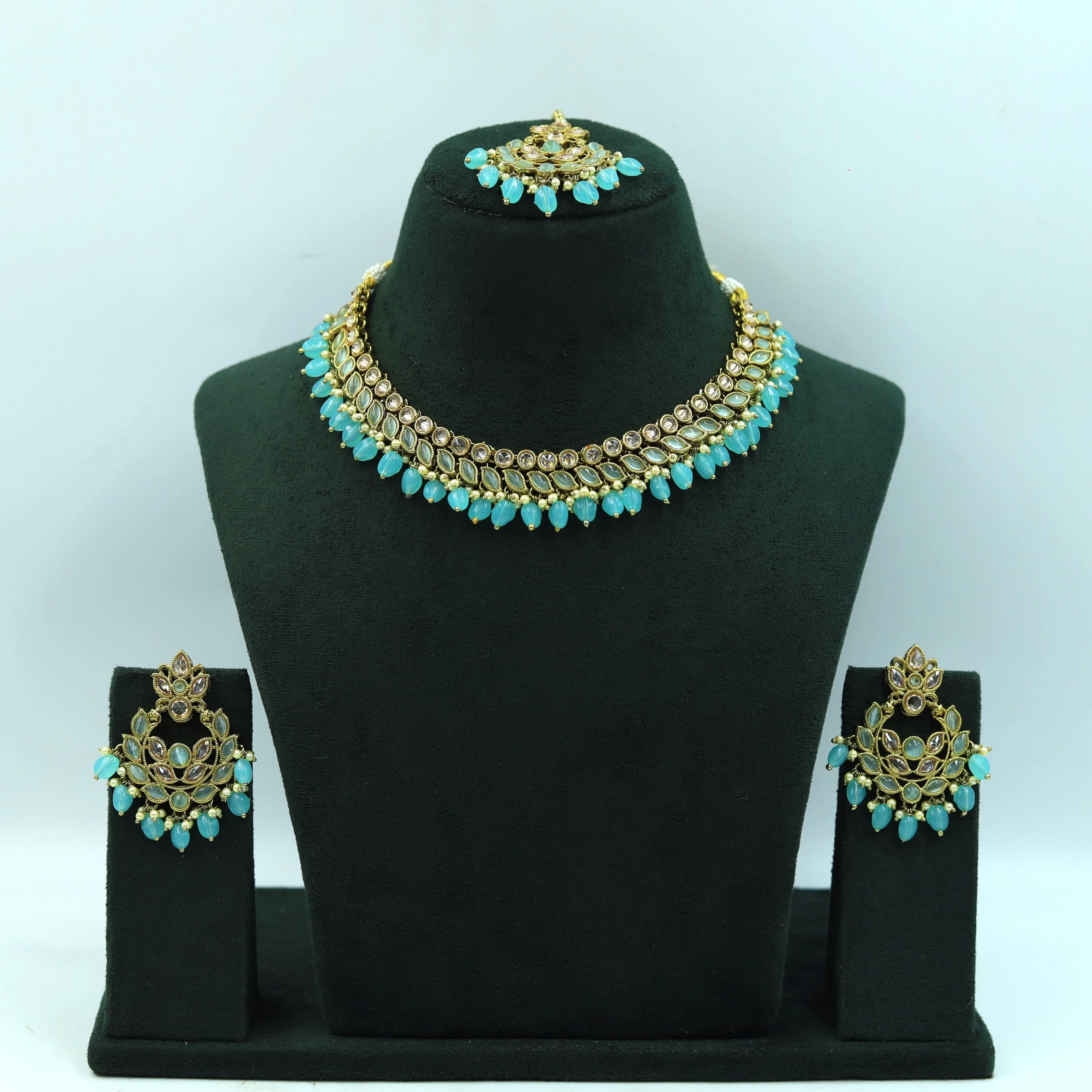 Round Neck Antique Necklace Set 7190-33